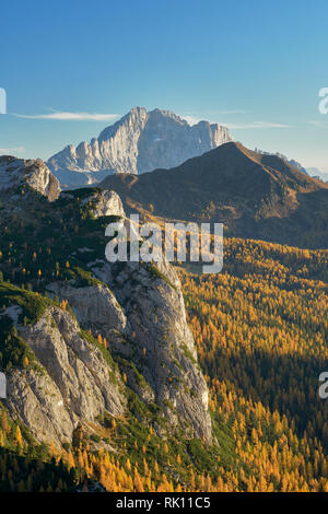 Blick auf Monte Civetta in der Nähe des Passo Falzarego Pass, Dolomiten, Belluno, Venetien, Italien Stockfoto