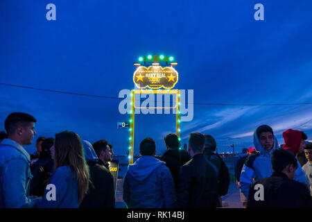 Feria de Abril de Barcelona, (30-04-2018), Katalonien, Spanien. Atmosphäre und Installationen im Forum von Barcelona. Stockfoto