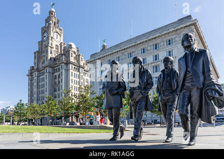 Beatles Statue am Pier Head in Liverpool Stockfoto