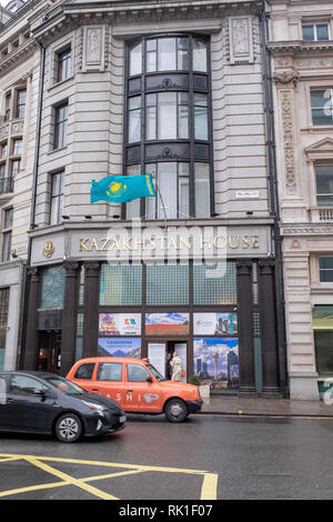 Die Botschaft der Republik Kasachstan in Großbritannien. Es ist bei 125 Pall Mall in London, die Kasachstan Haus im Dezember 2018 umbenannt wurde. Stockfoto