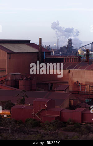 Industrielle Abschnitt einer Eisenerz pellet Gießerei in Whyalla in Südaustralien Stockfoto