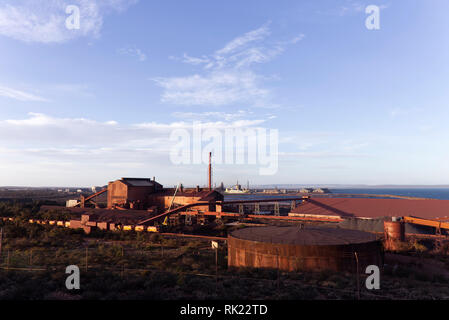 Industrielle Landschaft an der Eisenerz pellet Verarbeitung Gießerei in Whyalla in Südaustralien Stockfoto