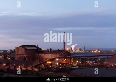 Industrielle Landschaft an der Eisenerz pellet Verarbeitung Gießerei in Whyalla in Südaustralien Stockfoto