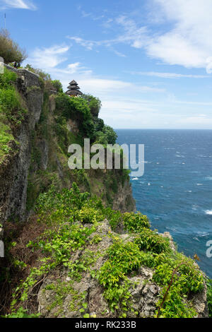 Uluwatu Tempel eine Pagode auf den Klippen der Halbinsel Bukit gehockt, Bali, Indonesien. Stockfoto