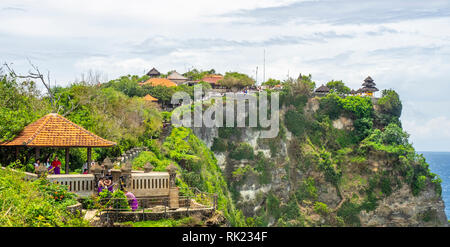 Uluwatu Tempel eine Pagode auf den Klippen der Halbinsel Bukit gehockt, Bali, Indonesien. Stockfoto