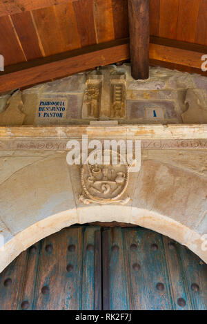 Iglesia Rupestre de los Santos Justo y Pastor, Olleros de Pisuerga, Montaña Palentina, Palencia, Castilla y Leon, Spanien, Europa Stockfoto