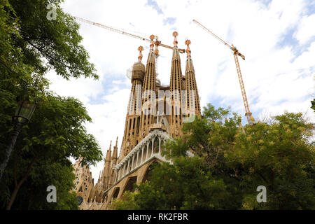 BARCELONA, SPANIEN - 12. Juli 2018: Die Basilika ich Temple Expiatori de la Sagrada Familia, Barcelona, Katalonien, Spanien Stockfoto