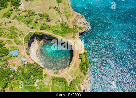 Broken Strand in Nusa Penida Insel. Drone Ansicht. Stockfoto