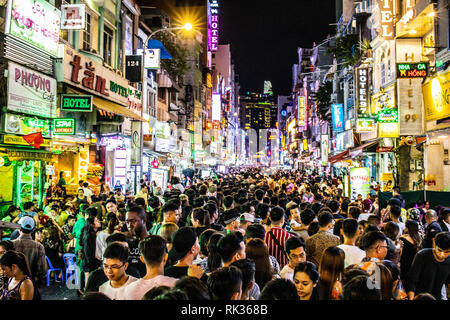 Pham Ngu Lao, Nachtleben oder Pho Tay, Ho Chi Minh City oder Saigon, Vietnam Stockfoto