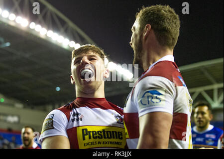 8. Februar 2019, DW Stadium, Wigan, England; Betfred Super League, Runde 2, Wigan Warriors vs Leeds Rhinos; George Williams von Wigan Warriors feiert seinen Versuchen Credit: Richard Long/News Bilder Stockfoto