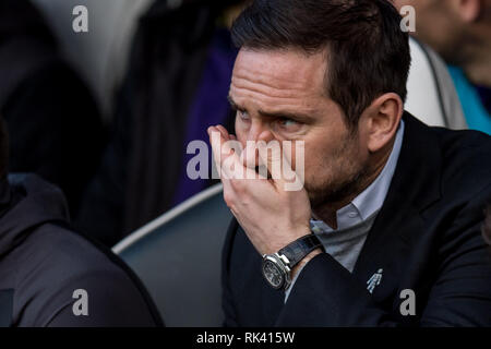 Derby, Großbritannien. 09 Feb, 2019. Frank Lampard Manager von Derby County, bevor die EFL Sky Bet Championship Match zwischen Derby County und Hull City im Pride Park Stadium, Derby, England am 9. Februar 2019. Foto von Matthew Buchan. Nur die redaktionelle Nutzung, eine Lizenz für die gewerbliche Nutzung erforderlich. Keine Verwendung in Wetten, Spiele oder einer einzelnen Verein/Liga/player Publikationen. Credit: UK Sport Pics Ltd/Alamy leben Nachrichten Stockfoto