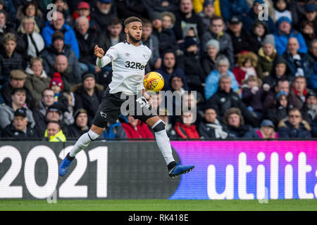 Derby, Großbritannien. 09 Feb, 2019. Jayden Bogle von Derby County in der EFL Sky Bet Championship Match zwischen Derby County und Hull City im Pride Park Stadium, Derby, England am 9. Februar 2019. Foto von Matthew Buchan. Nur die redaktionelle Nutzung, eine Lizenz für die gewerbliche Nutzung erforderlich. Keine Verwendung in Wetten, Spiele oder einer einzelnen Verein/Liga/player Publikationen. Credit: UK Sport Pics Ltd/Alamy leben Nachrichten Stockfoto