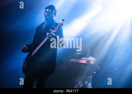 Dänemark, Kopenhagen - Februar 08., 2019. Die amerikanische Rockband The Revolution führt ein Live Konzert bei VEGA in Kopenhagen. Hier Sänger und Bassist Brownmark ist live auf der Bühne gesehen. (Foto: Gonzales Foto - Flemming Bo Jensen). Stockfoto