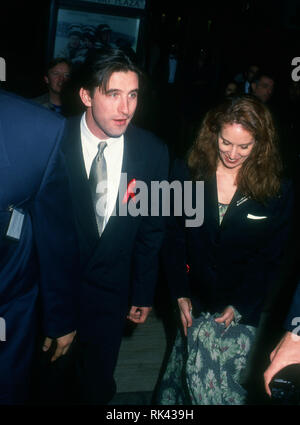 CENTURY CITY, CA - 14. Dezember: Schauspieler William Baldwin besucht TriStar Pictures' "Philadelphia" Premiere am 14. Dezember 1993 im Cineplex Odeon Century Plaza Kinos in Century City, Kalifornien. Foto von Barry King/Alamy Stock Foto Stockfoto