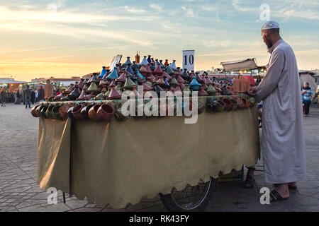 Market Trader, Marrakesch Stockfoto