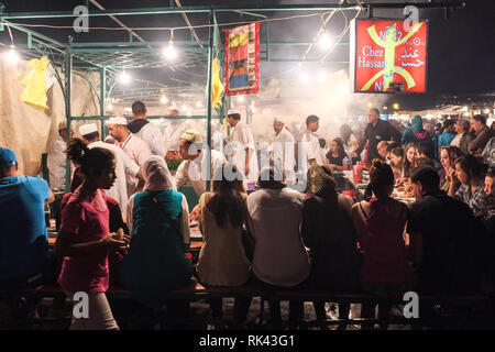 Marrakesch Nacht Markt Stockfoto