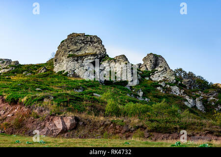 Straße auf die Spitze des Babin zub (des Grandmather Zahn), der die schönsten Gipfel des Stara Planina (Balkan-gebirge) in Serbien Stockfoto