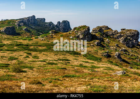 Straße auf die Spitze des Babin zub (des Grandmather Zahn), der die schönsten Gipfel des Stara Planina (Balkan-gebirge) in Serbien Stockfoto