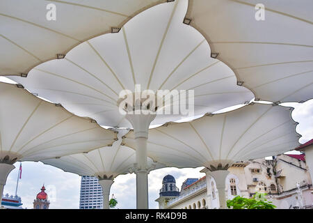 Kuala Lumpur, Malaysia - Januar 2019. Äußere einer Moschee auf dem Dach. Stockfoto