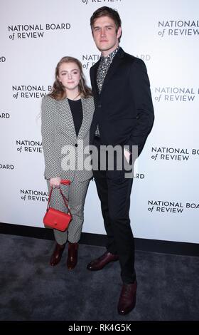 National Board of Review Award Gala - Ankunft mit: Elsie Fisher, Bo Burnham Wo: New York, New York, United States Wenn: 08 Jan 2019 Credit: Patricia Schlein/WENN.com Stockfoto