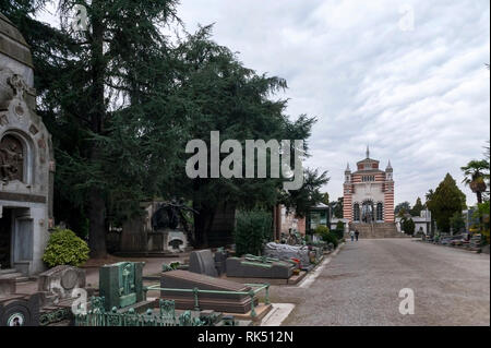 Besuchen Monumentaler Friedhof in Mailand Stockfoto