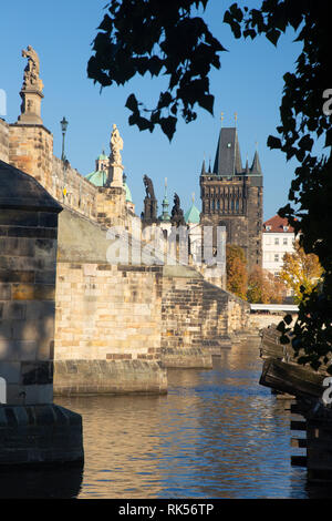 Prag, tschechische Republik - 13. Oktober 2018: Die Charles Braut aus West. Stockfoto