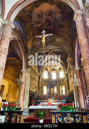 Asti, Italien - 1. Januar 2019. Chor der Heiligen Katholischen Kirche, Stiftskirche Secondo di San Secondo. Asti, Piemont, Italien. Stockfoto