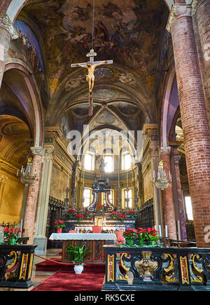 Asti, Italien - 1. Januar 2019. Chor der Heiligen Katholischen Kirche, Stiftskirche Secondo di San Secondo. Asti, Piemont, Italien. Stockfoto