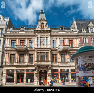 Fassade des 19. Jahrhunderts Jugendstilgebäude an der Piotrkowska-Straße in Lodz, Polen Stockfoto