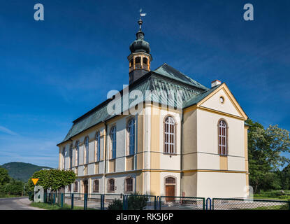 Kirche der Heiligen Dreifaltigkeit in Podgorzyn in der Nähe von Jelenia Gora, Niederschlesien, Polen Stockfoto