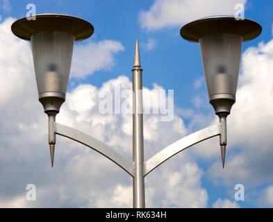 Laterne am Kai der Stadt Kaliningrad. Stockfoto