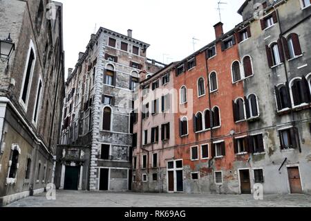 Klassische Venedig mit den typischen Gebäude und Straßen Stockfoto