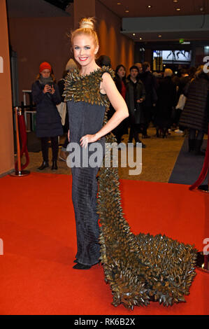 Berlin, Deutschland. 09 Feb, 2019. Carolin Henseler Besuchen die Premiere Pferde stehlen" an der 69. Internationalen Filmfestspiele Berlin/Berlinale 2019 im Berlinale Palast am 9. Februar 2019 in Berlin, Deutschland. Credit: Geisler-Fotopress GmbH/Alamy leben Nachrichten Stockfoto