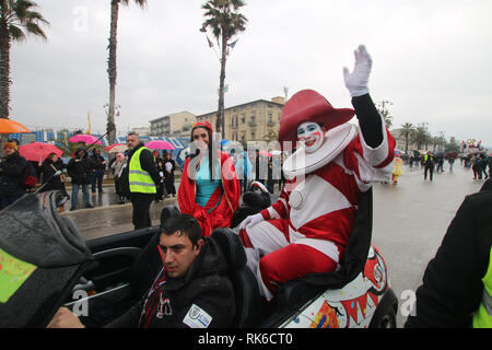 Foto Iacopo Giannini/LaPresse 09-02-2019 Viareggio (Lucca) ItaliacronacaHa avuto Inizio sul Lungomare Di Viareggio la 146 edizione del famoso Carnevale, un-occhio particolare alle tematiche delle Donne. Tra le Karikatur pi&#xf9; celebri che si trovano sui Grandi carri mascherati troviamo, Frida Kahlo, Conte, Salvini, Di Maio e soprattutto Trump Nella Foto: Le immagini della manifestazione Stockfoto