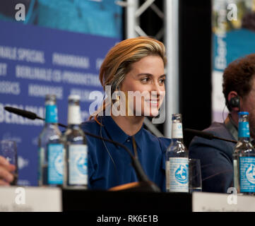 Berlin, Deutschland. 9. Feb 2019. Schauspielerin Danica Curcic auf der Pressekonferenz für den Film, Pferde stehlen (Ut Og Stjaele Hester) auf der 69. Berlinale International Film Festival, am Samstag, den 9. Februar 2019, Hotel Grand Hyatt, Berlin, Deutschland. Credit: Doreen Kennedy/Alamy leben Nachrichten Stockfoto