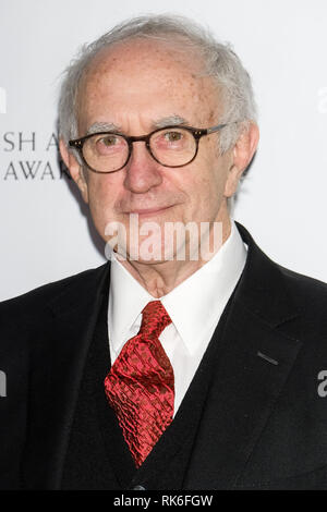 London, Großbritannien. Jonathan Pryce stellt bei der BAFTA Nespresso Nominees Party am Samstag, dem 9. Februar 2019 im Kensington Palace, London. . Bild von Julie Edwards. Credit: Julie Edwards/Alamy leben Nachrichten Stockfoto