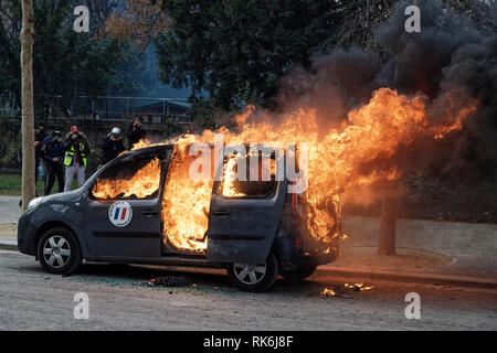 Paris, Frankreich. 09 Feb, 2019. Gelb Demonstration für das 13. mal in der Straße, das am 9. Februar 2019 in Paris, Frankreich. Quelle: Bernard Menigault/Alamy leben Nachrichten Stockfoto