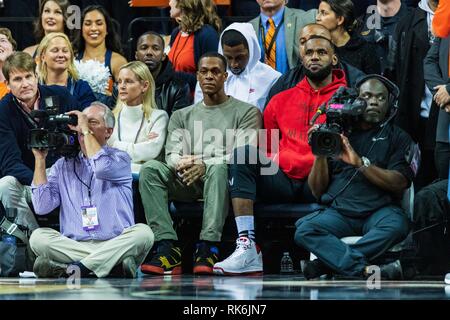 Lebron James während der NCAA College Basketball Spiel zwischen der Duke Blue Devils und die Virginia Kavaliere an der John Paul Jones Arena am Samstag, den 9. Februar 2019 in Charlottesville, VA. Jakob Kupferman/CSM Stockfoto