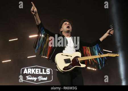 Calgary, Alberta, Kanada. 9 Feb, 2019. Max Kerman der Band Arkells führt während der Rallye Arkells Schrei Tour in Calgary, Alberta. Credit: Baden Roth/ZUMA Draht/Alamy leben Nachrichten Stockfoto