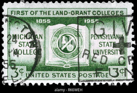 USA - ca. 1955: einen Stempel in den USA gedruckt Cent gewidmet. der Gründung der Michigan State College und Penn State Univ., 1. der Land-grant Institut Stockfoto