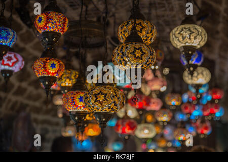 Türkische buntes Mosaik-Lampe - orientalisch traditionelle Licht Stockfoto