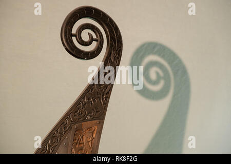 Wikingerschiff Schwanz und sein Schatten, im Viking Ship Museum in Oslo Stockfoto