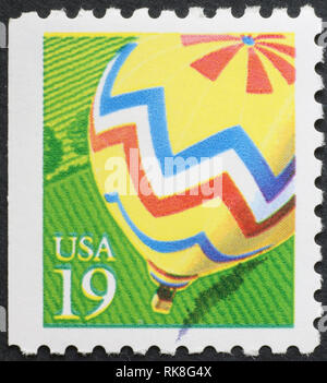 Heißluftballon auf amerikanische Briefmarke Stockfoto