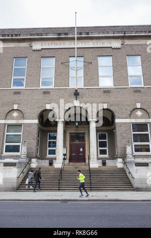 Die Außenseite des Eastman Dental Hospital, Grays Inn Road, London, WC1, UK Stockfoto