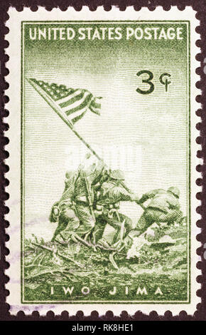 Marine Corps in Aktion an Ivo Jima in 1945. Amerikanische Briefmarke Stockfoto