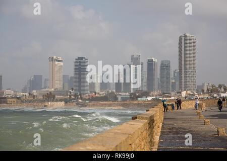 Blick auf das Stadtzentrum von Tel Aviv als vom Boulevard von Jaffa, Tel Aviv, Israel. Stockfoto