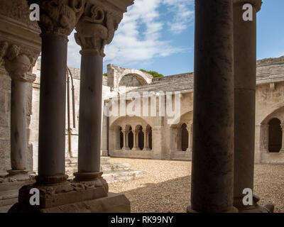 Abtei von St. Peter in Montmajour in der Nähe von Arles, Frankreich Stockfoto