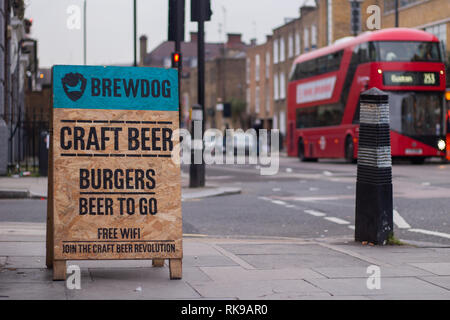 Brewdog Pub Eingang in Camden Town, London. Stockfoto