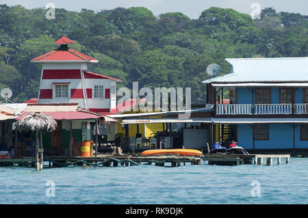 Blick auf ei Faro del Calibri Hotel auf carenero Insel im Archipel Bocas del Toro, Panama Stockfoto