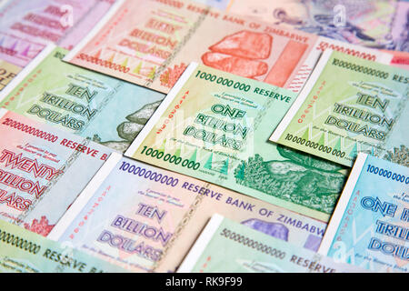 Banknoten von Simbabwe nach hyperinflation Stockfoto